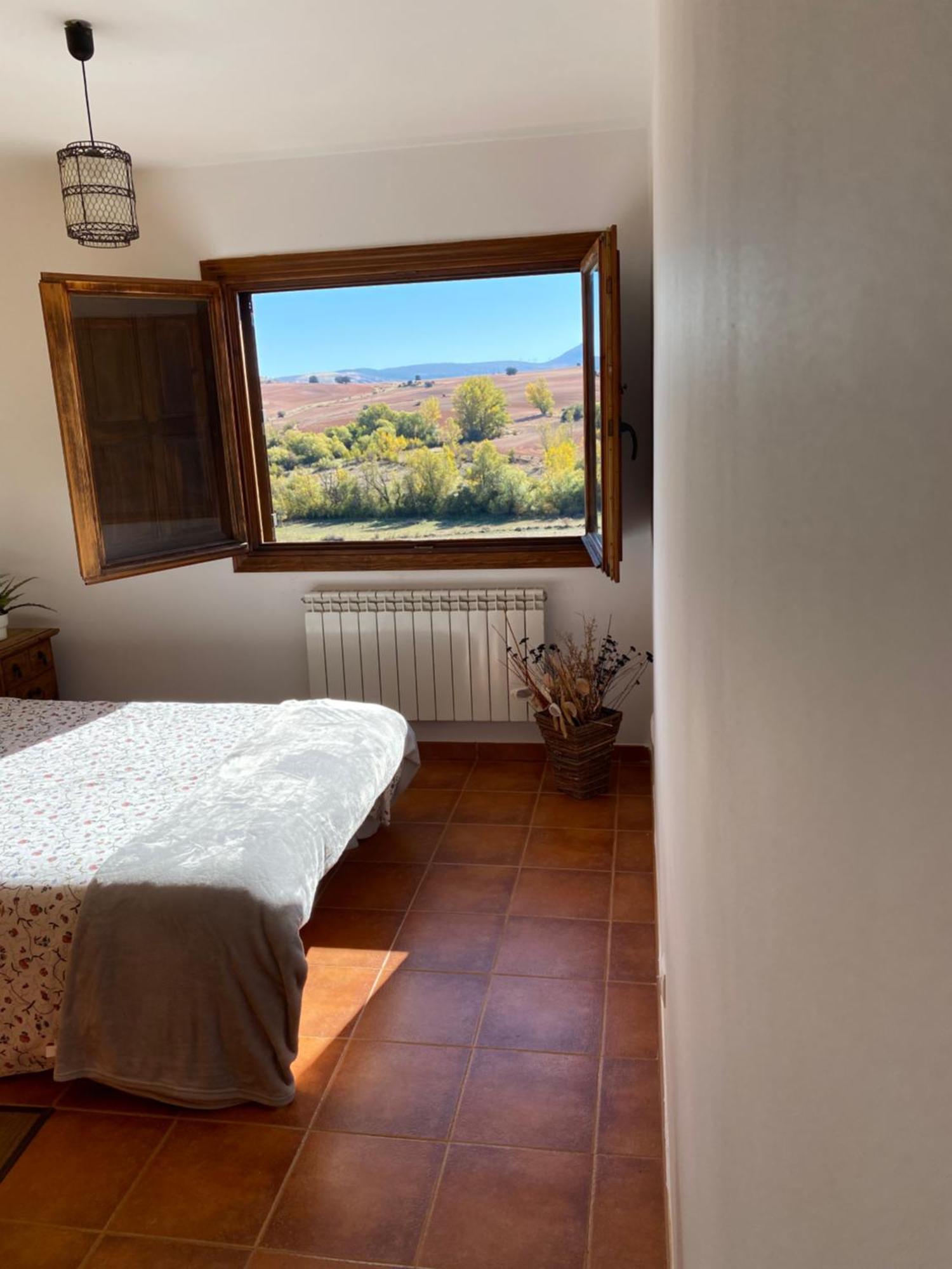 Tres Navíos en el Mar Casa Rural de 10 habitaciones con baño individual precios web Montejo de Tiermes Exterior foto